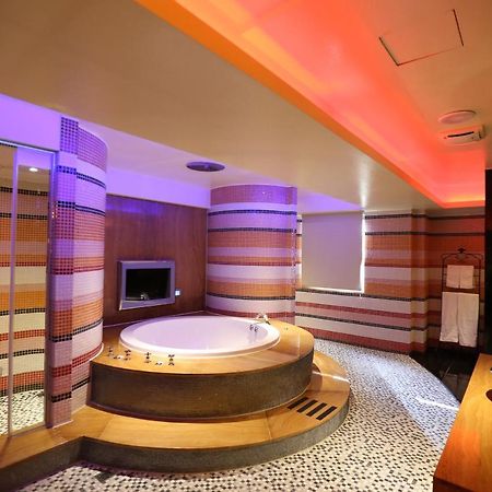 Yosemite Motel - Taiyuan Branch 타이중 외부 사진