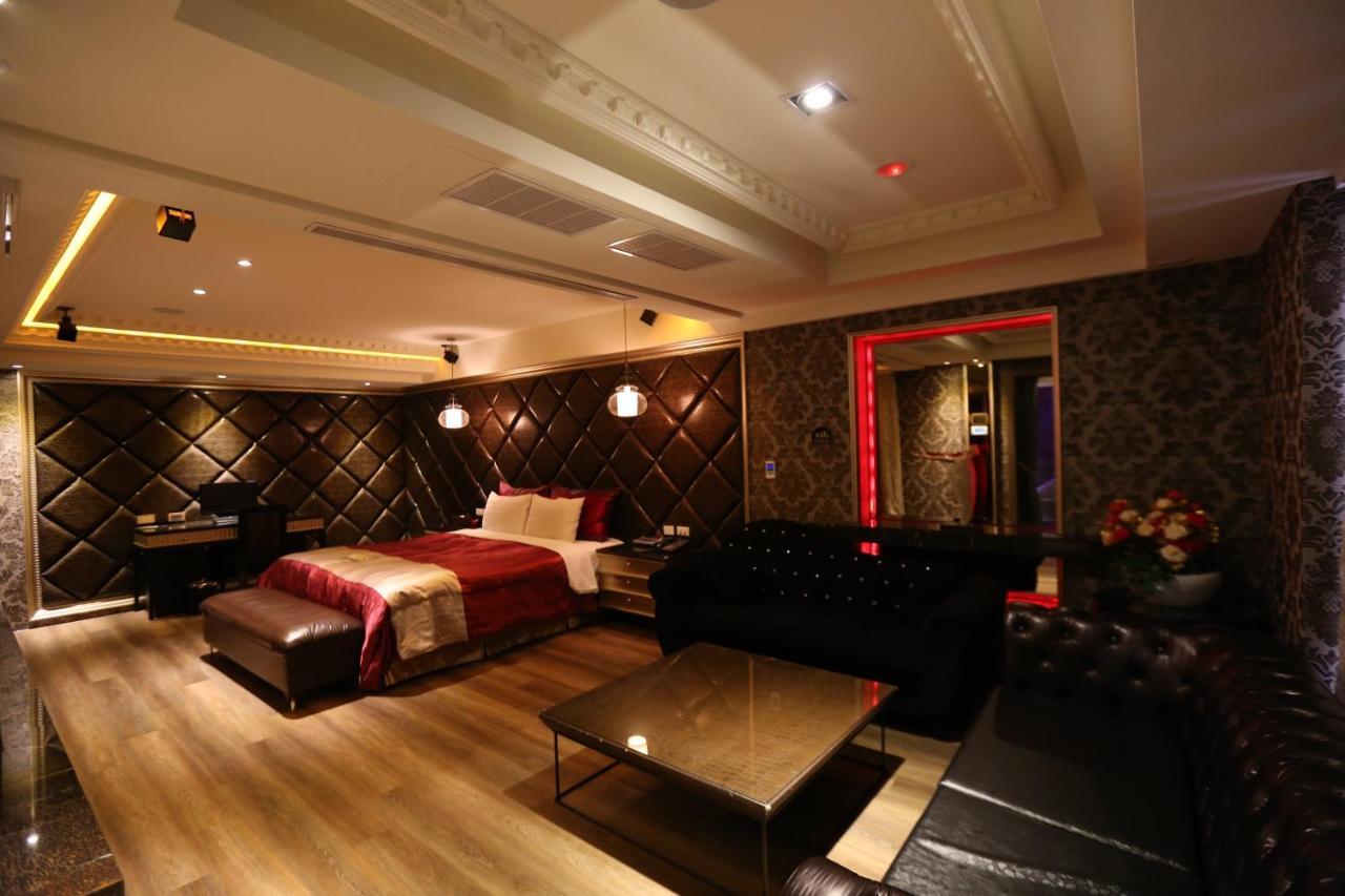 Yosemite Motel - Taiyuan Branch 타이중 외부 사진