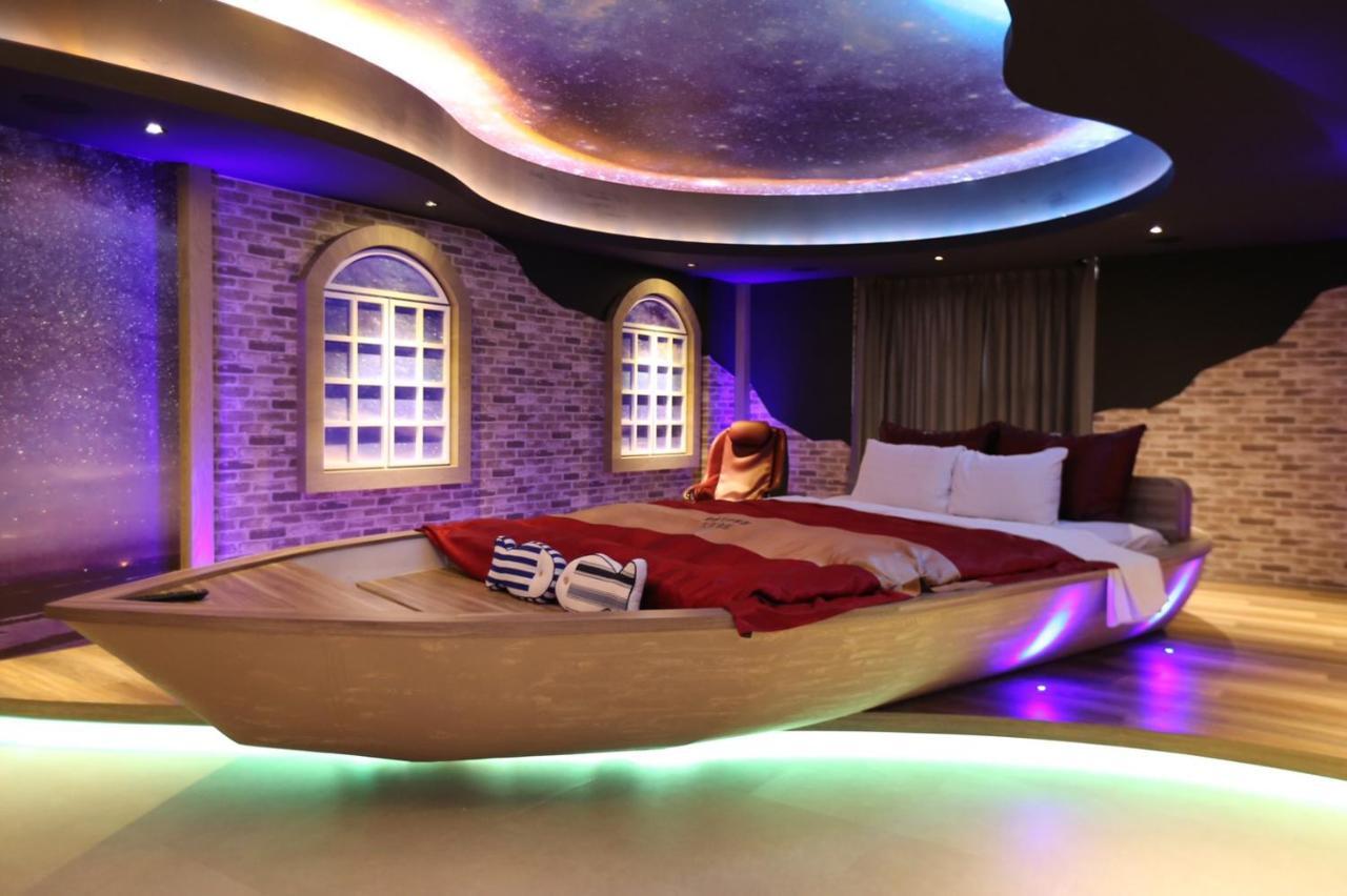Yosemite Motel - Taiyuan Branch 타이중 외부 사진